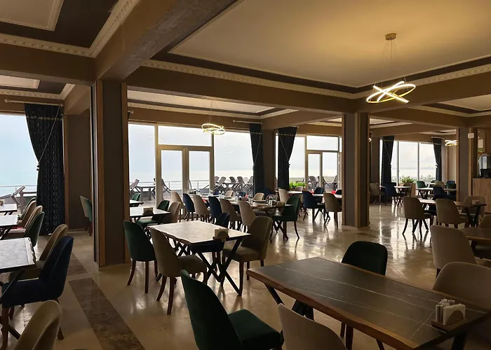 Van Orient Hotel
