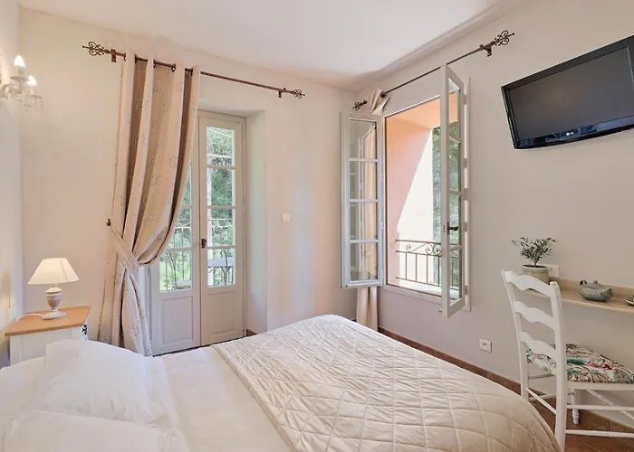 Hostellerie du Cigalou - Les Collectionneurs