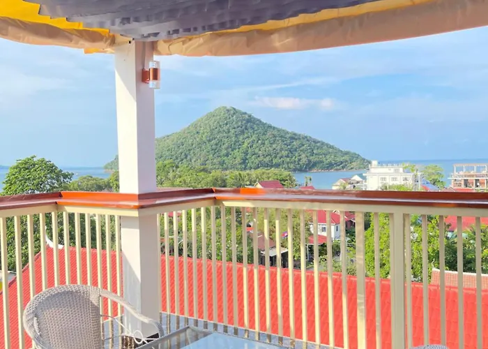M'Pai Bay 23 Ripples Guesthouse And Sky Bar