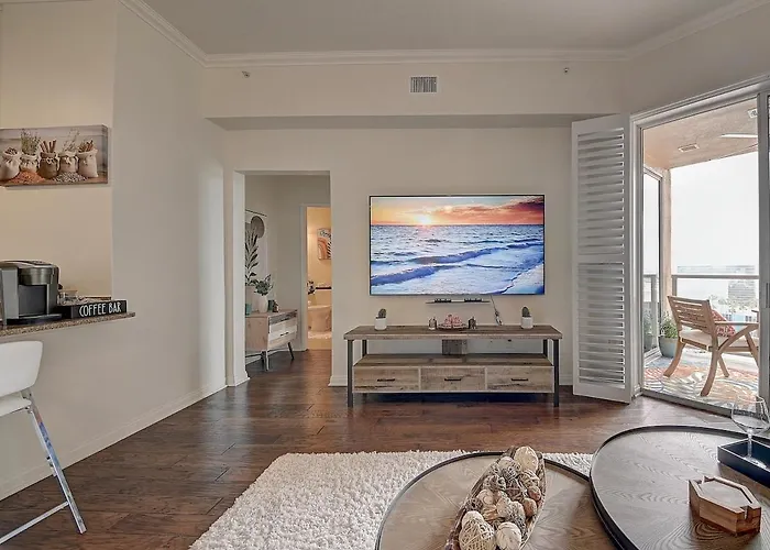 Ocean View Suite By Convention Center & Beach