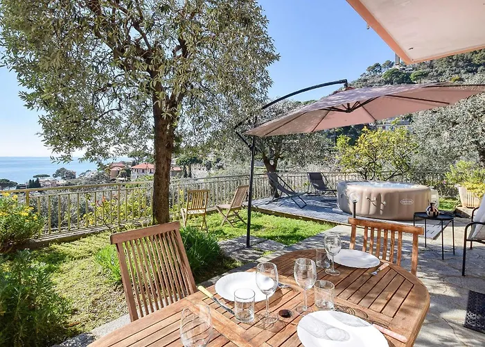 Beach Front Apartment In Recco With Wifi