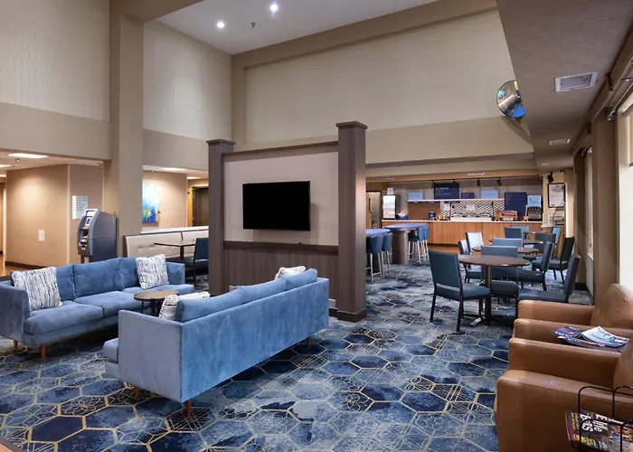 Holiday Inn Express Hotel And Suites - Henderson By Ihg