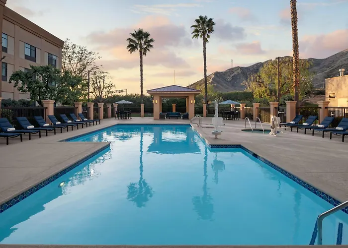 Courtyard By Marriott Santa Clarita Valencia