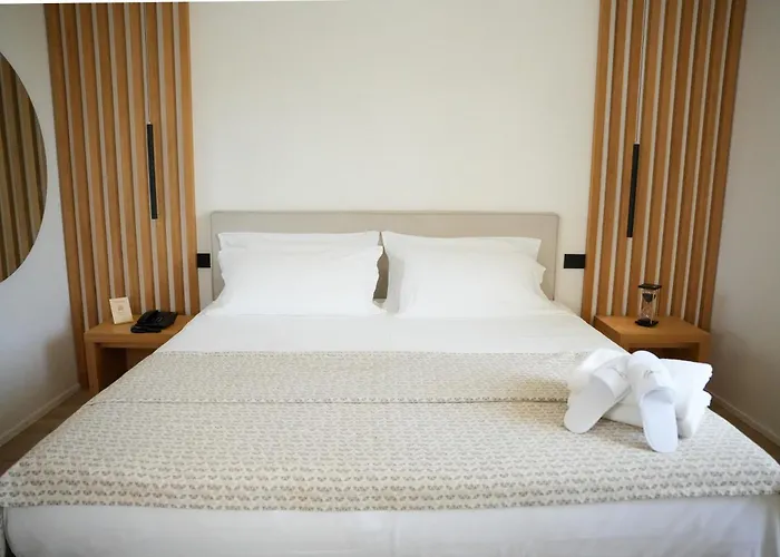 Plana Hotel