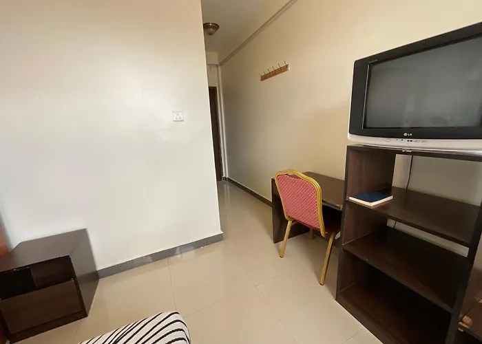 Palema Crown Hotel