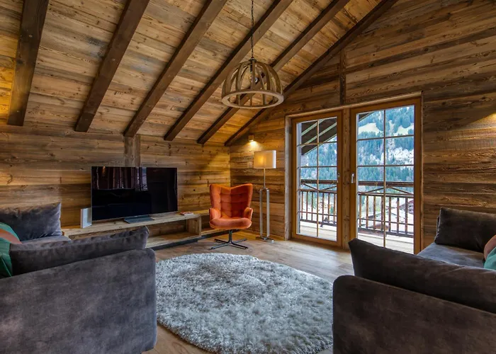 Heliantheme, The Lofty Penthouse