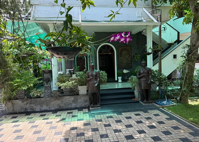 Avon Villa