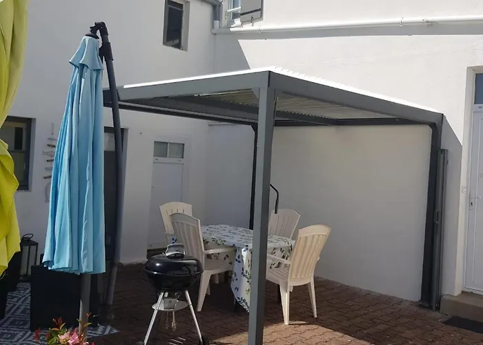 Maison au calme, proche centre et mer, jardin clos