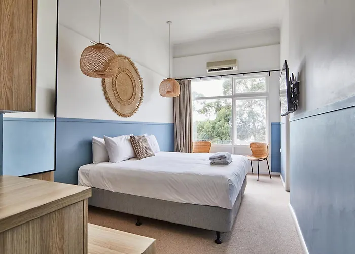 Lorne Hotel