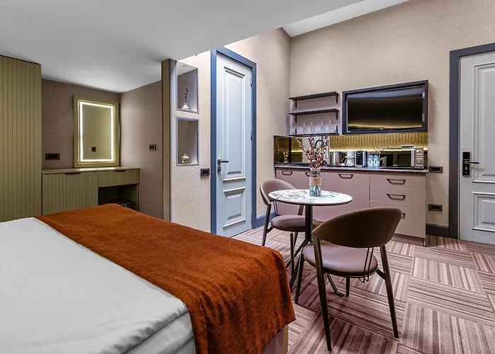 Nizami Central Park Hotel