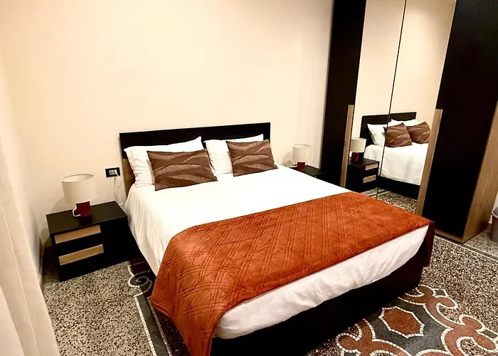 Casa B&B Paganini -If You Book 2 Rooms You Have The Whole House To Yourself