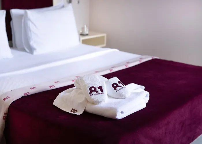 No81 Hotel