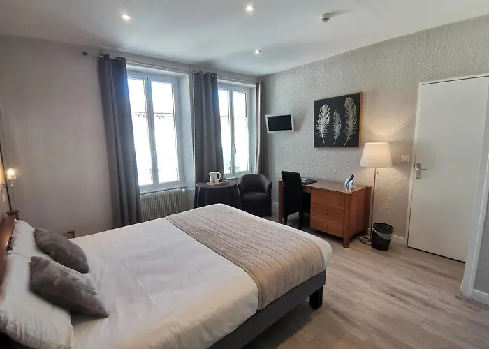 Logis Hotel Le Cerf