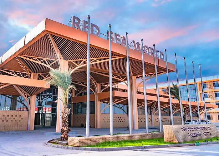 Escale International Hotel