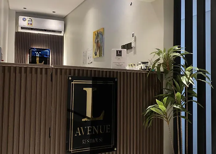 Lavenue Hotel