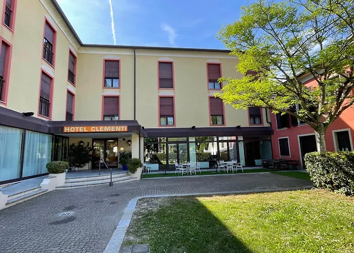 Hotel Clementi