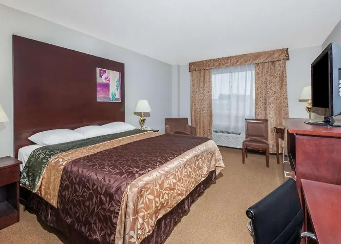 Super 8 By Wyndham Innisfail