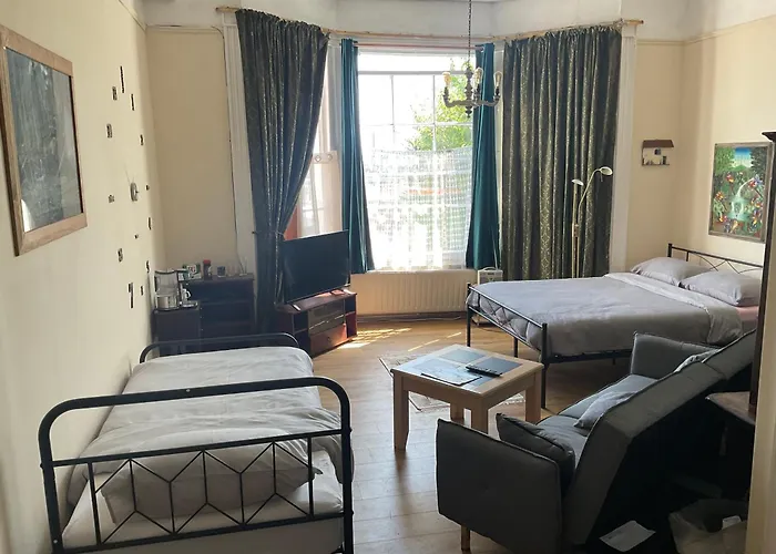 East Cliff Hotel