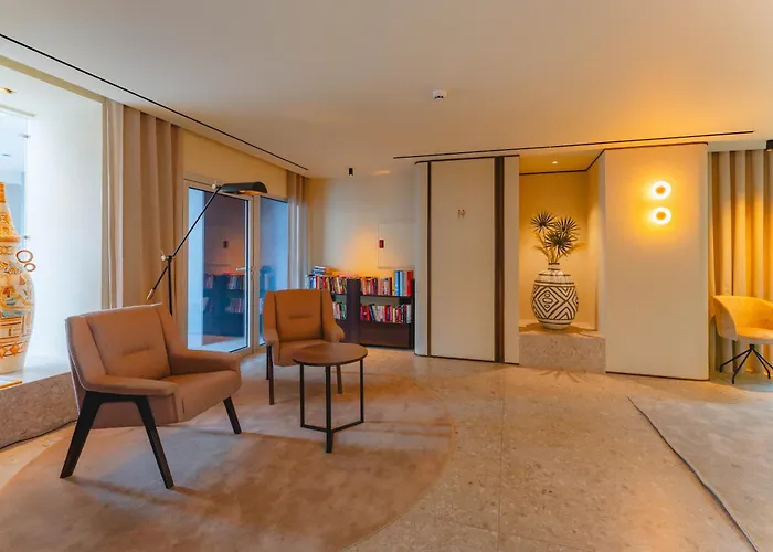 Duas Torres Hotel
