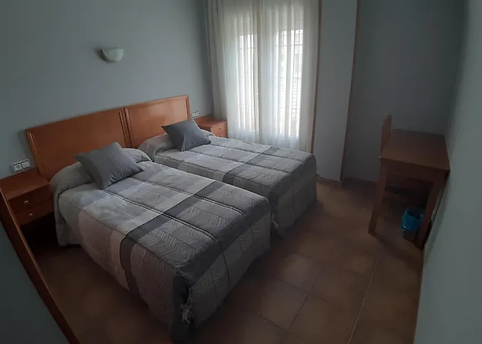 Hotel Los Leones, el más cercano a Warner San Martín de la Vega