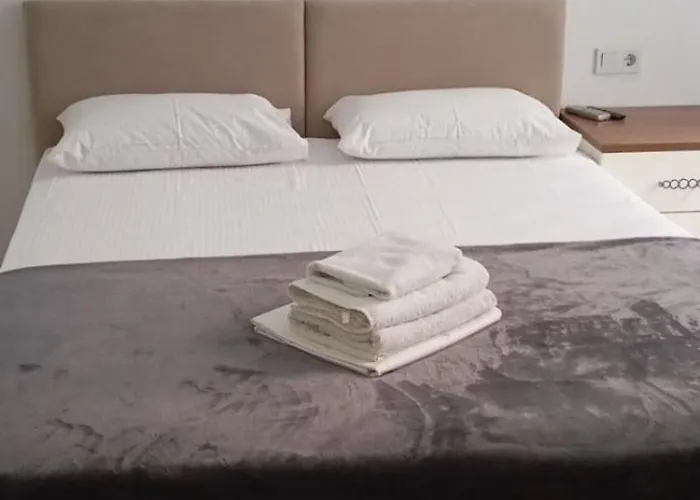 Arcadia City Hotel