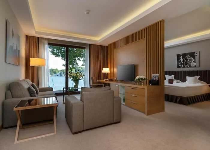Tiffi Boutique Hotel