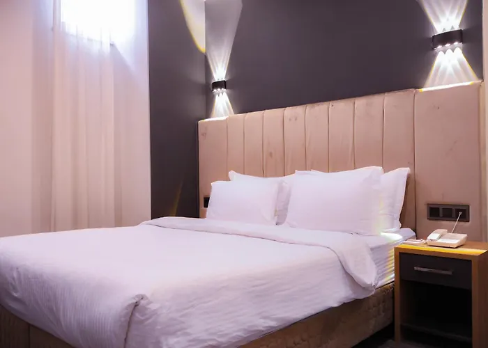 Home Plus Hotel