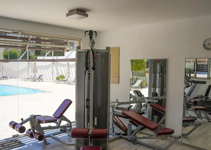 Mediterranean Escape - Coastal 2-Bedroom Apartment Limassol
