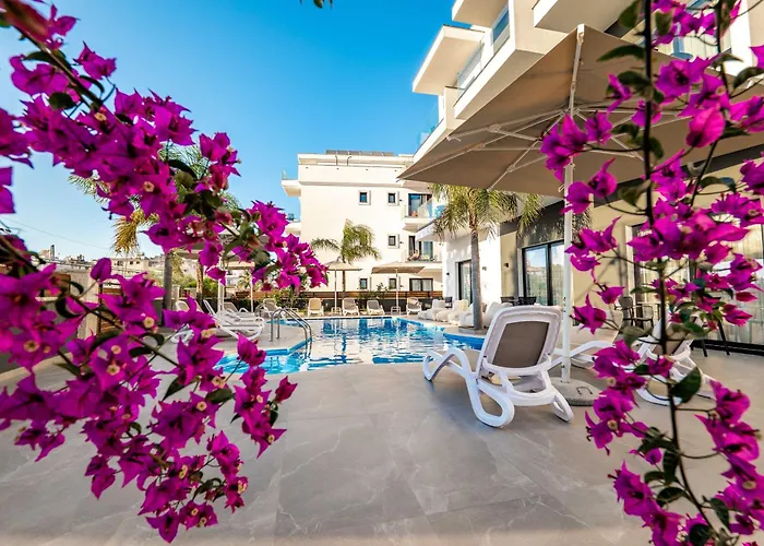 Absolute Hotel Ksamil