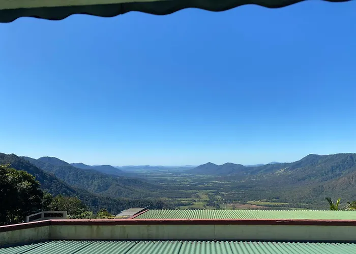 Eungella Chalet Hotel