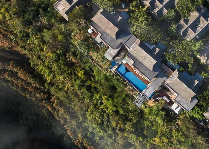 Jinghong Bood Panorama Resort Inn