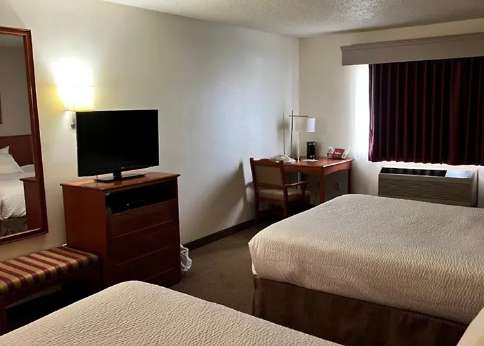 Serena Inn & Suites