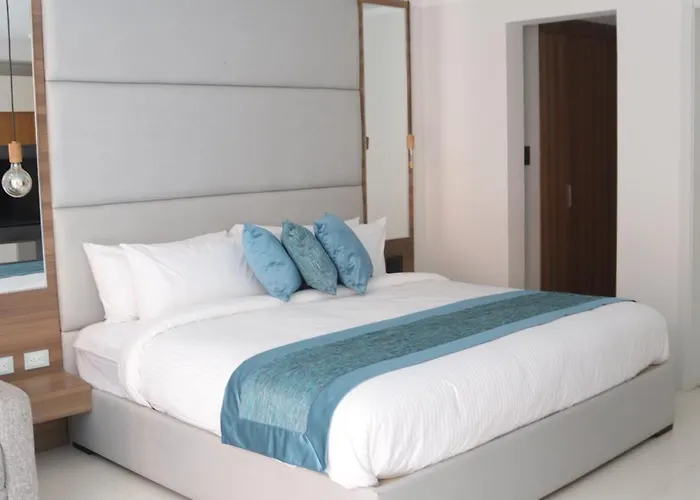 Condor Suites