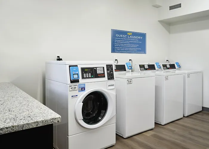 Stayapt Suites Lafayette South