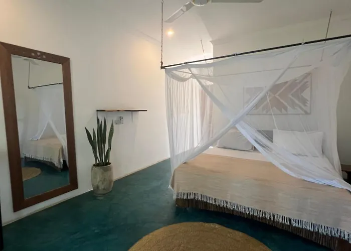 Siri Beach Lodge