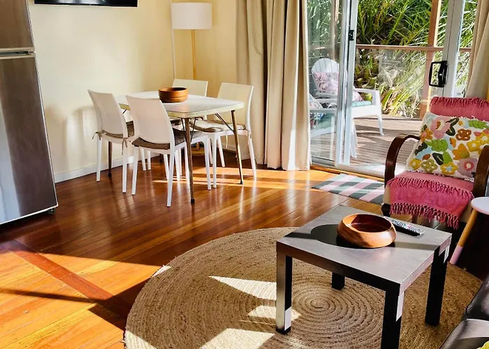 Bermagui Bay Beach House - Bungalow - Pet Friendly, In The Heart Of Bermagui