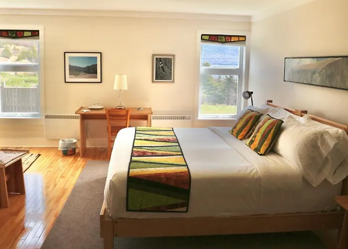 Neddies Harbour Inn