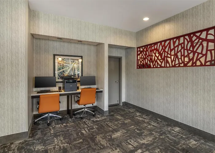 Best Western Plus Castlerock Inn&Suites