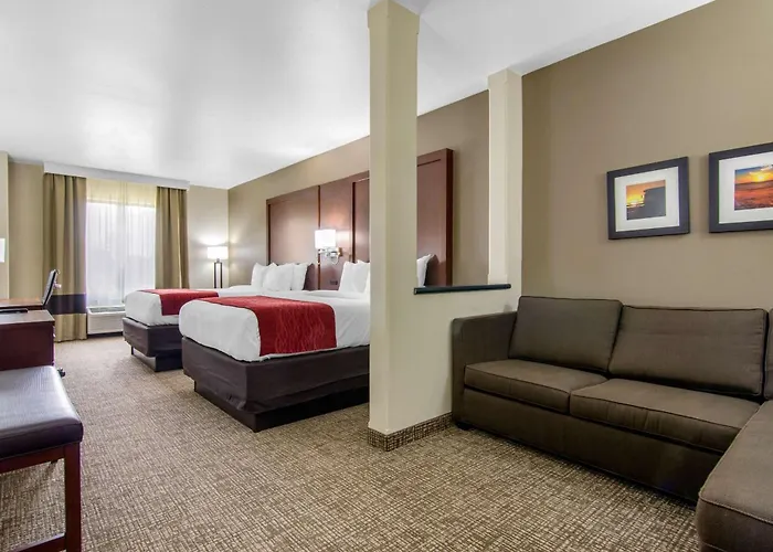 Comfort Inn & Suites Shawnee - Kansas City