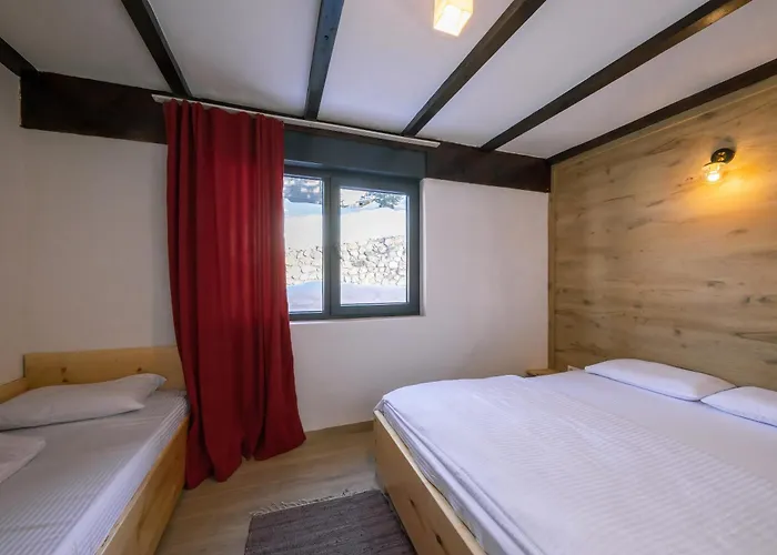 Guri I Kuq Hotel & Vila