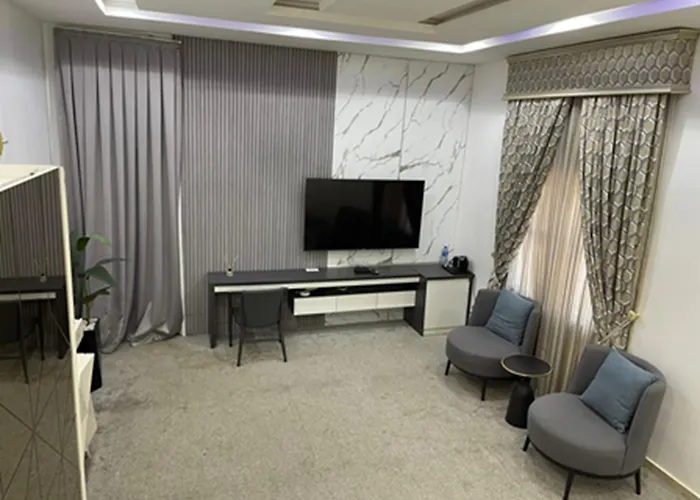 Urbanedge Hotel
