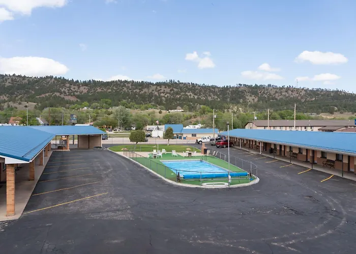 Hills Inn