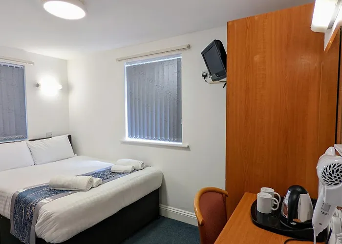 Heathrow Lodge Ltd