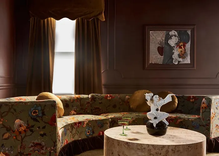 Hotel Julie