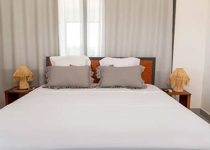 Hotel Naka
