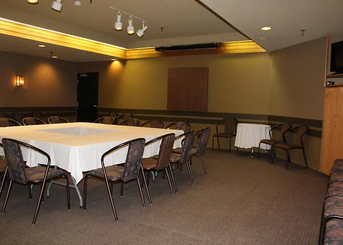 Grande Cache Hotel