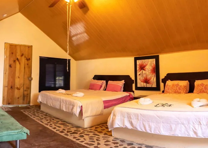 Hotel Refugio Cariguana