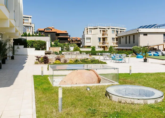 Apolonis Hotel