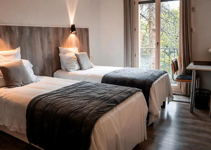 Logis Hotel Les Glycines