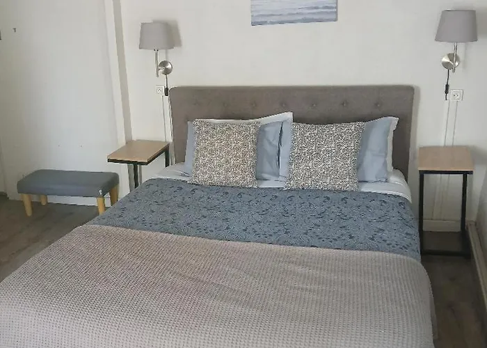 Hotel Saint-Florent, A 2 Pas Du Theatre Antique D'Orange